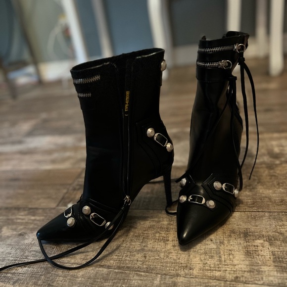 Black Azaela Wang Heels - Picture 2 of 7